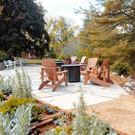 The Applewood Manor Bed & Breakfast Asheville Exterior photo