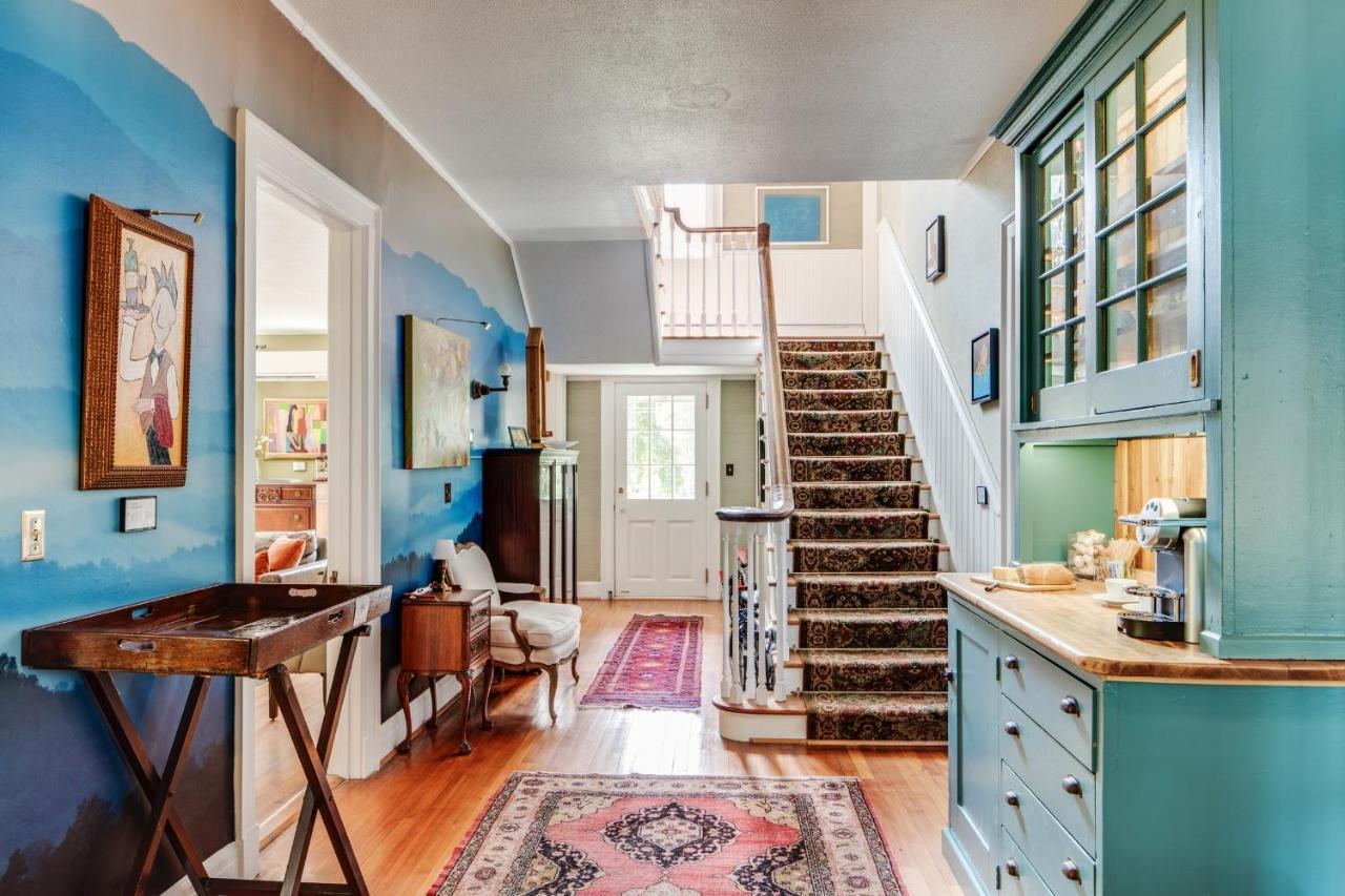 The Applewood Manor Bed & Breakfast Asheville Exterior photo