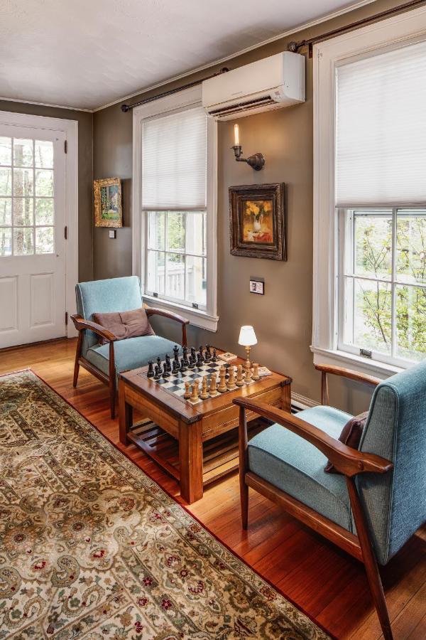 The Applewood Manor Bed & Breakfast Asheville Exterior photo