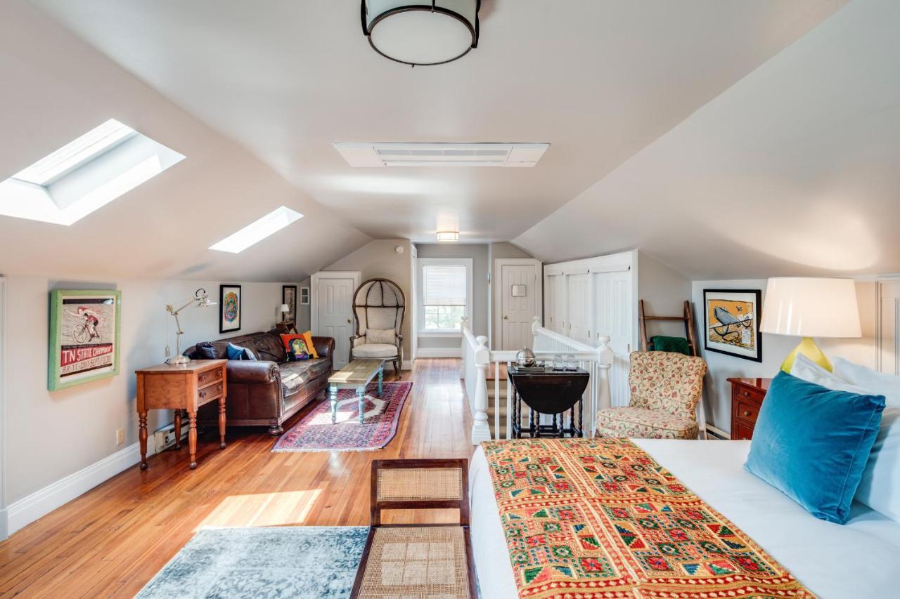 The Applewood Manor Bed & Breakfast Asheville Exterior photo