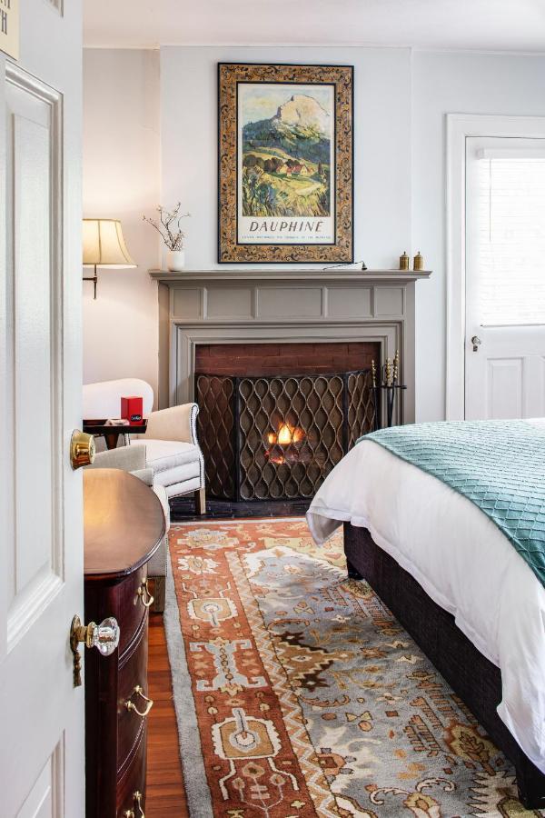 The Applewood Manor Bed & Breakfast Asheville Exterior photo