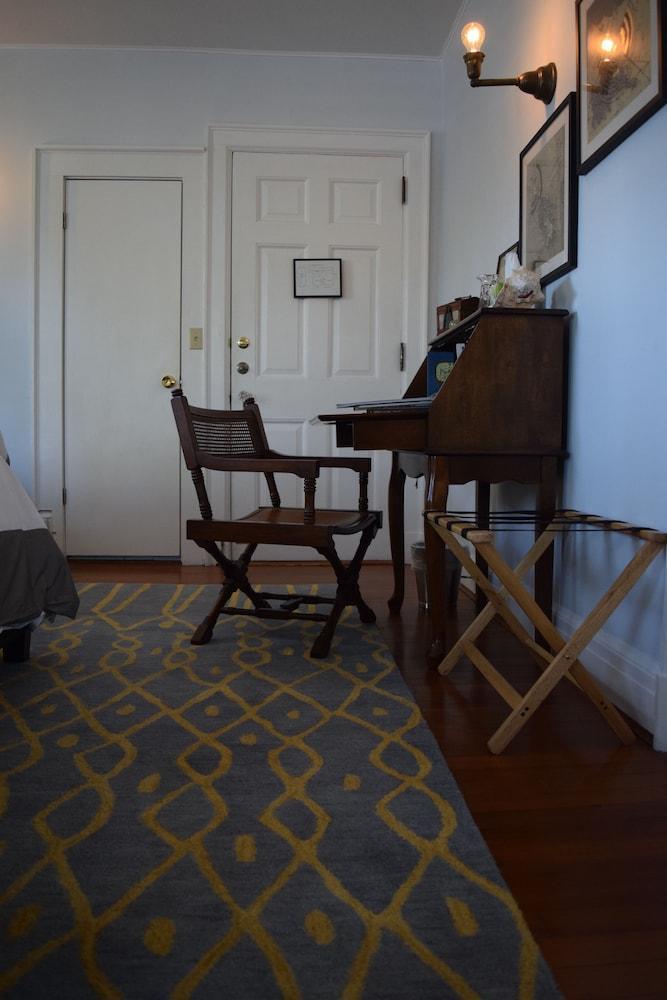 The Applewood Manor Bed & Breakfast Asheville Exterior photo