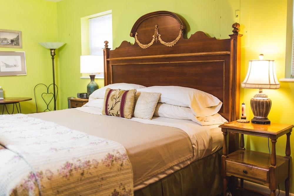 The Applewood Manor Bed & Breakfast Asheville Exterior photo