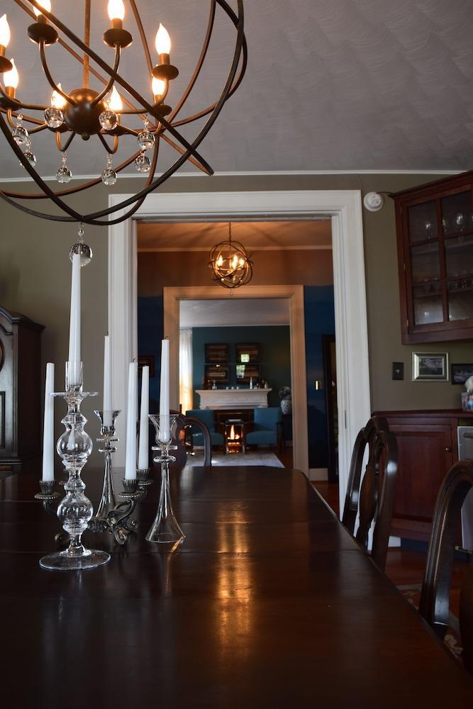 The Applewood Manor Bed & Breakfast Asheville Exterior photo